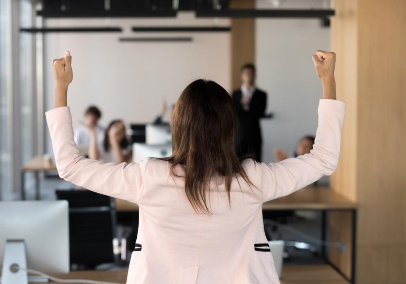 Novarexilona eğitim merkezi iletişim görüntüsü